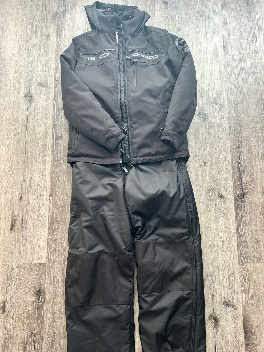 Choko 2-Piece Floatation Snow Suit – Size 14 – All Black 🖤